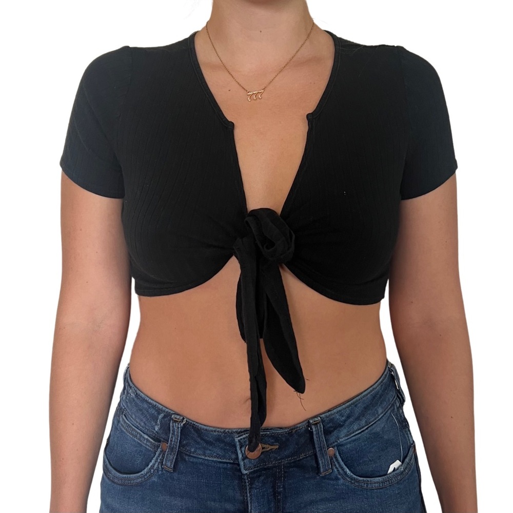 Black crop tie top